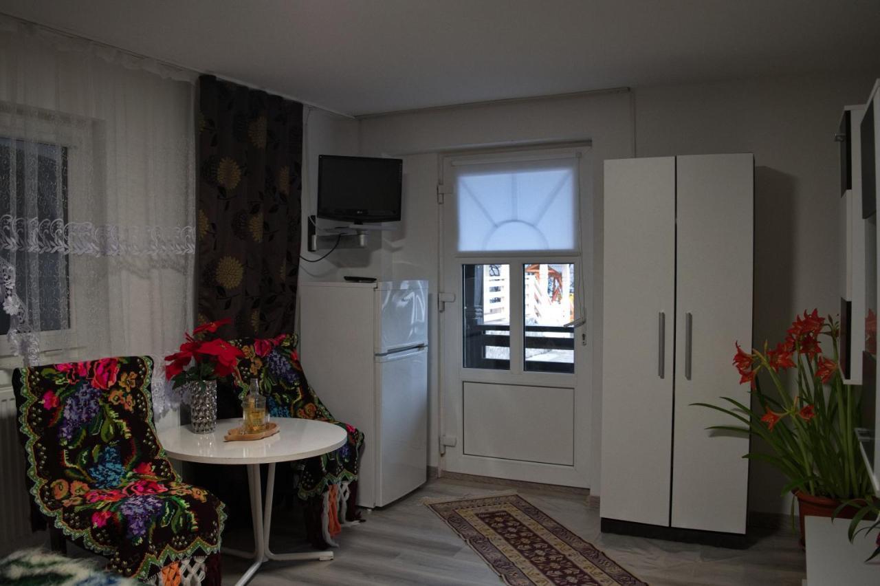 La Dory Apartment Satu Sugatag Exterior foto